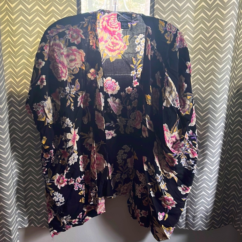 Black Floral Shawl